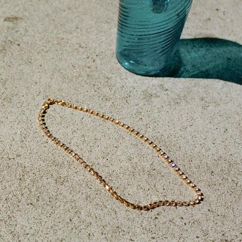 Mondo mondo choker necklace